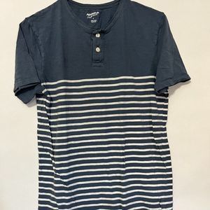Arizona Boy's Stripped T Shirt Size Small
